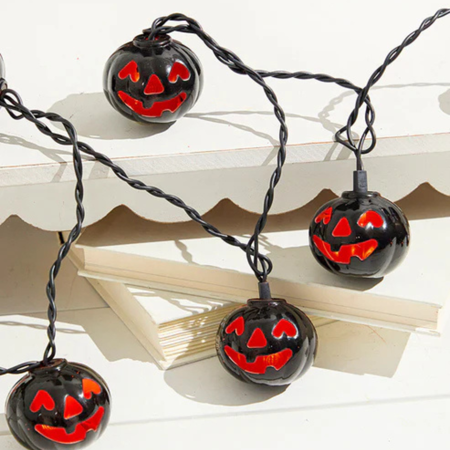 6' Pumpkin Light Strand Battery-Operated Halloween Lights for Indoor & Outdoor Décor