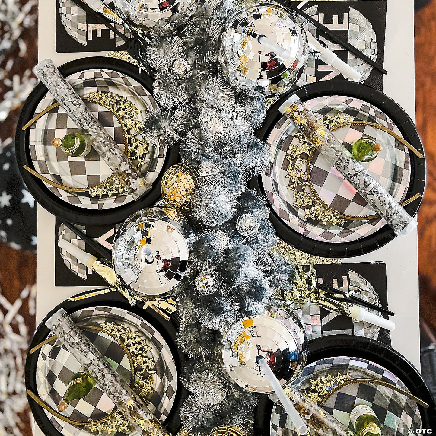 Black Paper Dinner Plates - 24 Ct. | USA Decoration®