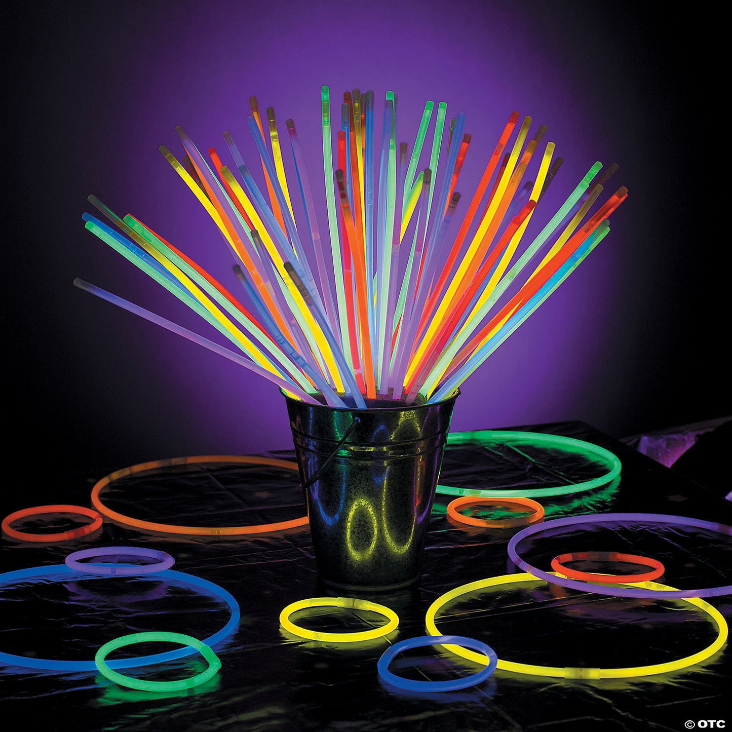 Bulk 300 Pc. Plastic Glow Stick, Bracelet Necklace Assortment | USA Decoration®