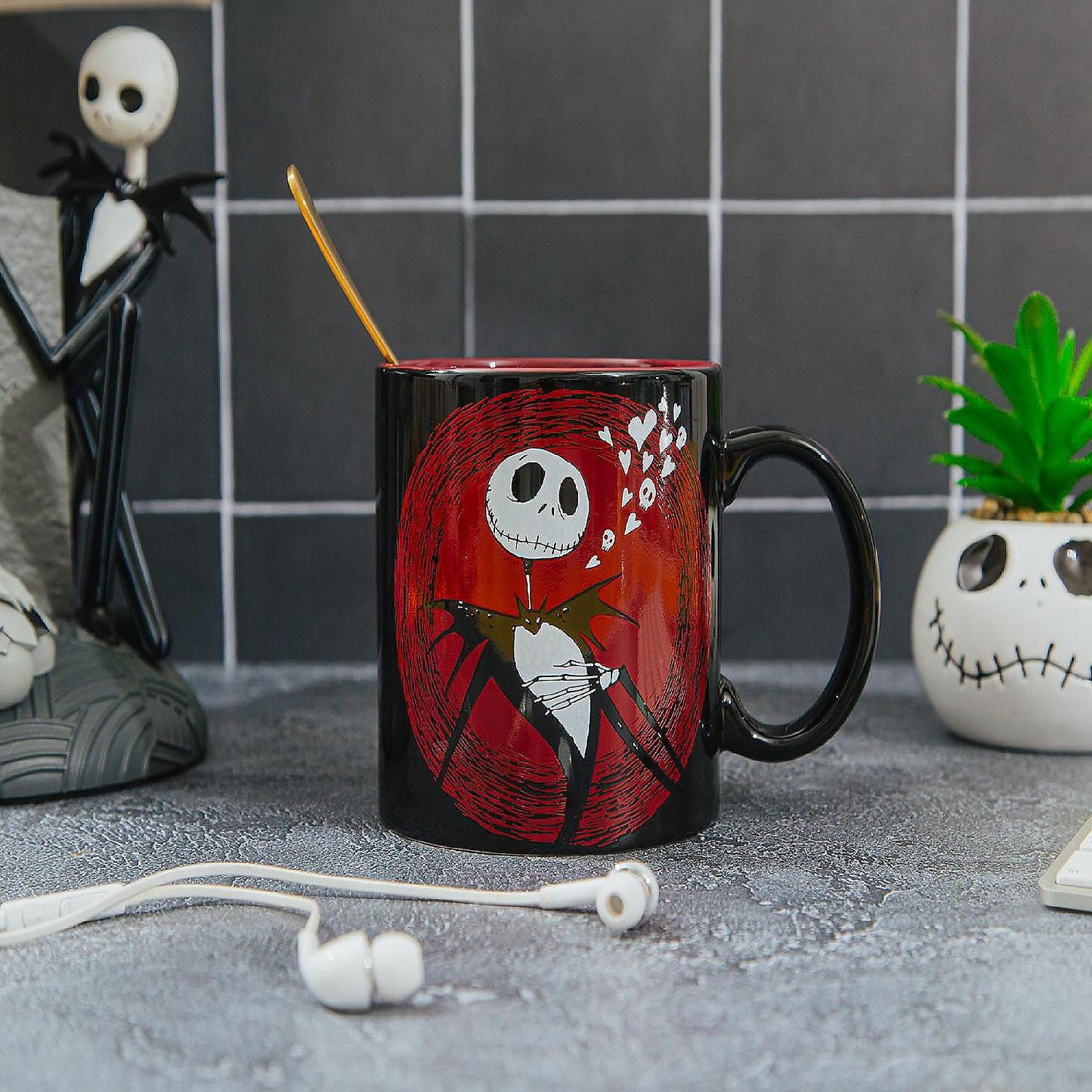 Disney The Nightmare Before Christmas Jack Hearts Ceramic Mug 20 Ounces | USA Decoration®
