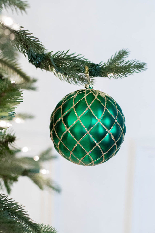 10 CM Quilted Matte Glitter Net Ball Ornament in Emerald Green
