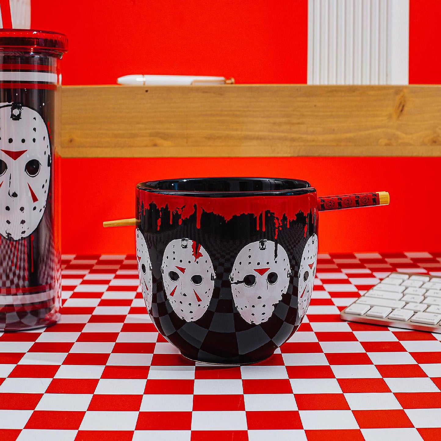 Friday The 13th Jason Voorhees Mask 20-Ounce Ramen Bowl and Chopstick Set | USA Decoration®