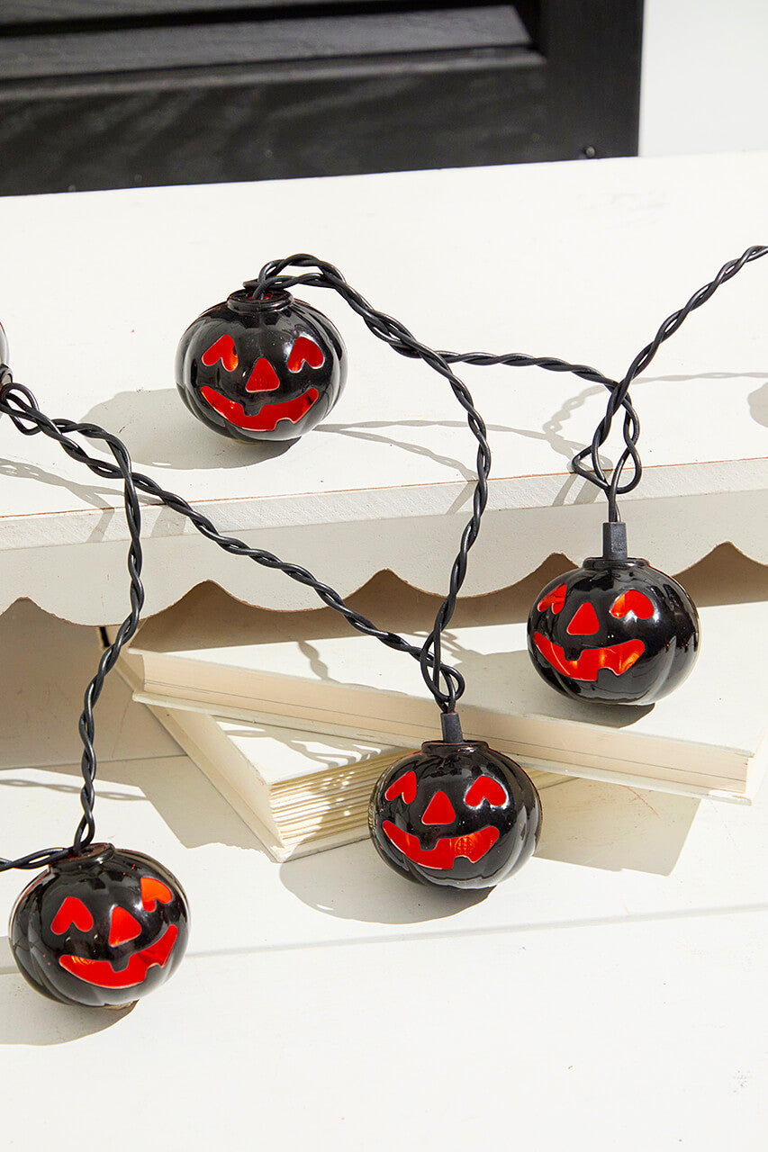 6' Pumpkin Light Strand Battery-Operated Halloween Lights for Indoor & Outdoor Décor