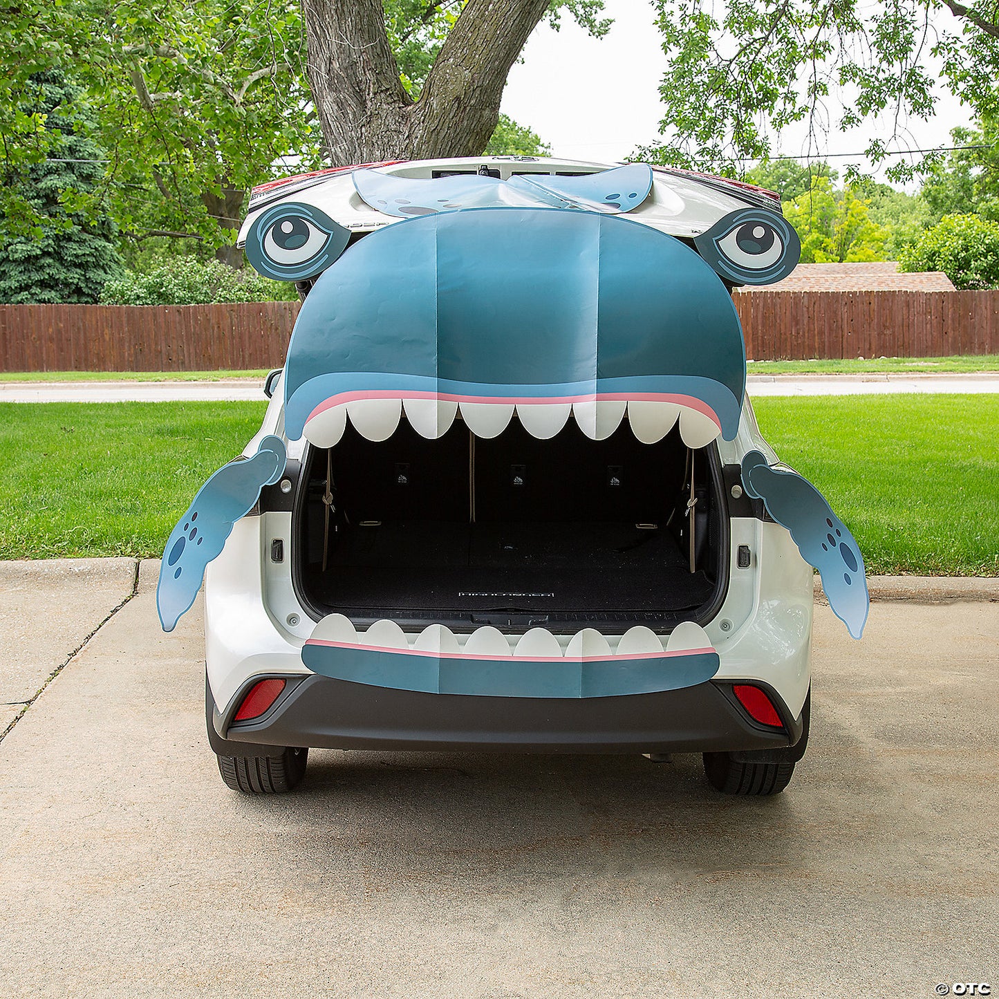 7 Piece(s): Value Jonah & the Whale Trunk-or-Treat Decorating Kit - 7 Pc. | USA Decoration®